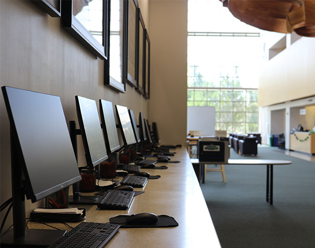Computers in the FGCU Library